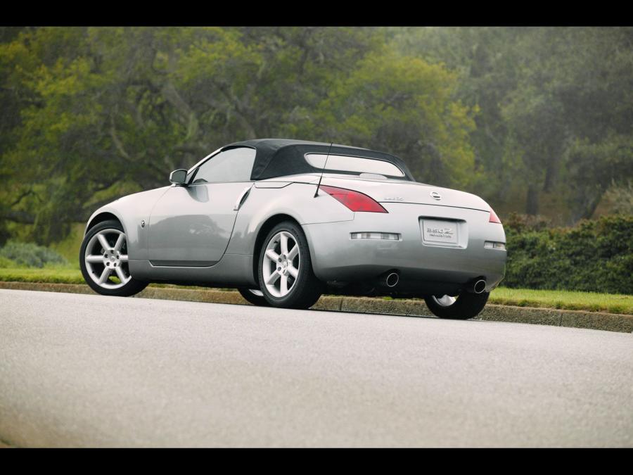  Nissan 350Z Roadster 2004 года  (фото 13 из 25)